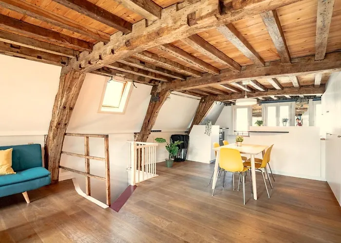 The Charming Hendrik Square Apartments