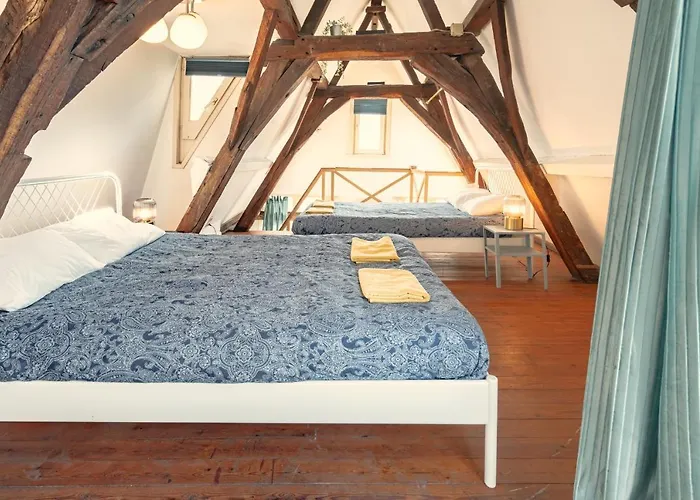 The Charming Hendrik Square Apartments